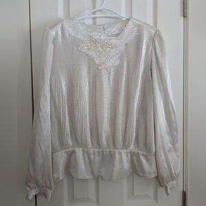 Elegant Ivory Blouse with Lace Detail